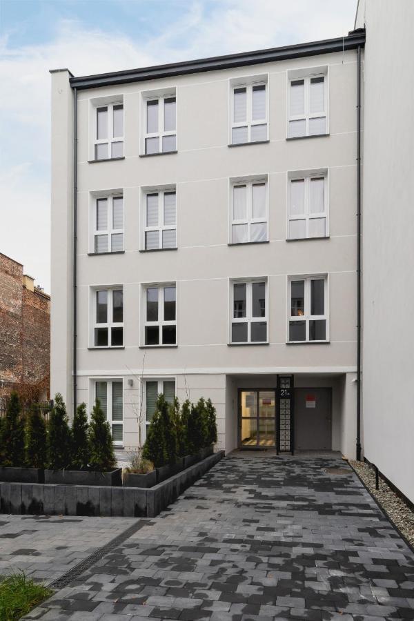 City Studio With Ac Czarnowiejska By Renters Krakow Ngoại thất bức ảnh