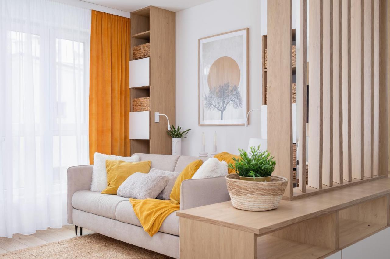 City Studio With Ac Czarnowiejska By Renters Krakow Ngoại thất bức ảnh