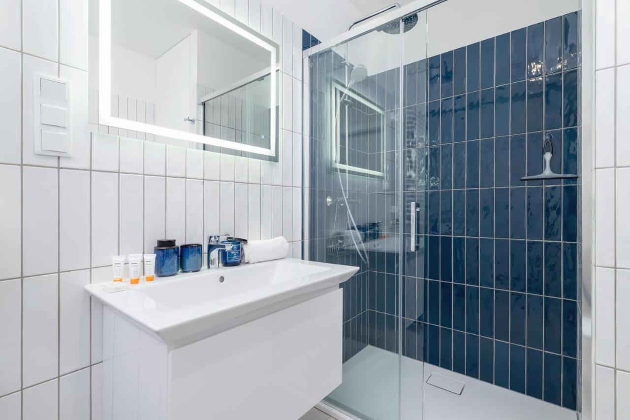 City Studio With Ac Czarnowiejska By Renters Krakow Ngoại thất bức ảnh